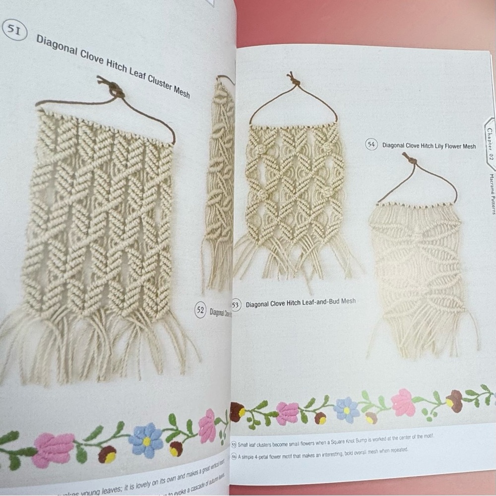 Macrame Pattern Book - Picture 6 of 10